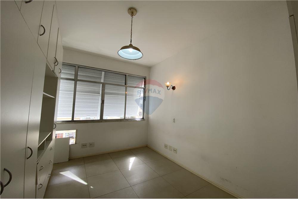 Apartamento à venda com 3 quartos, 107m² - Foto 19