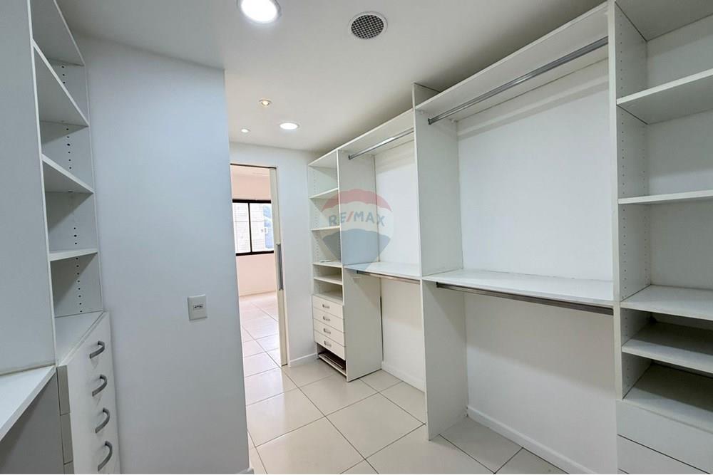 Apartamento para alugar com 3 quartos, 129m² - Foto 17