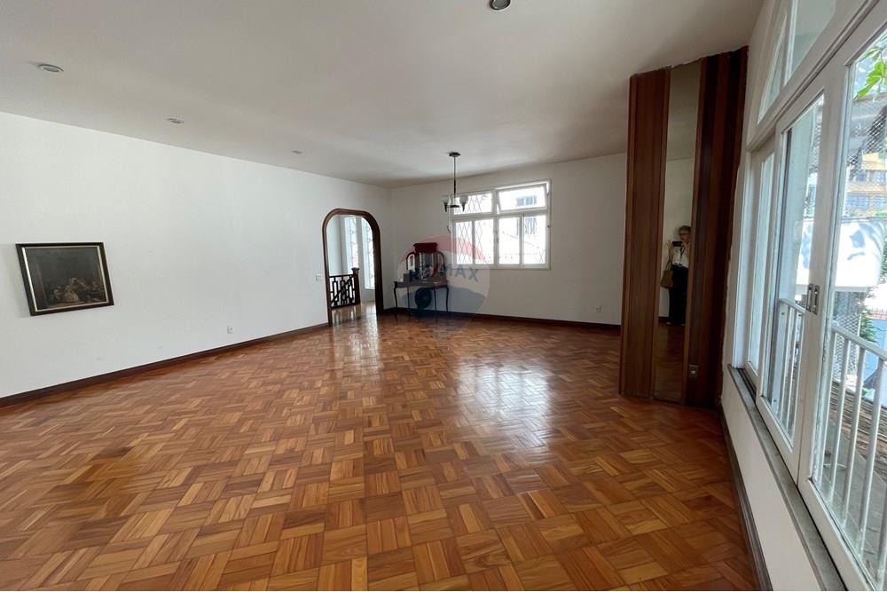 Casa à venda com 4 quartos, 456m² - Foto 4