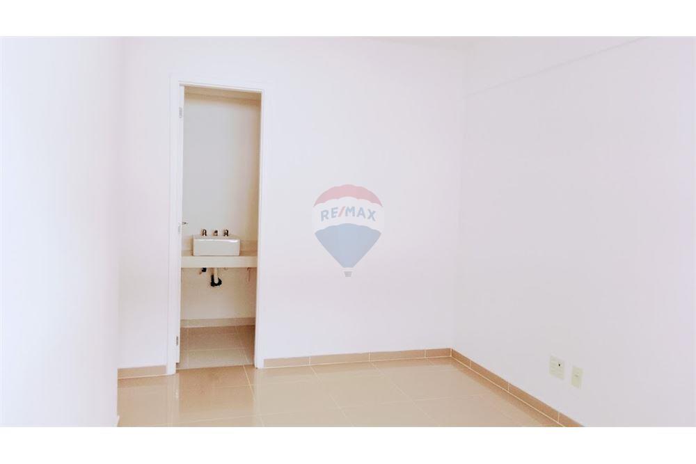 Apartamento à venda com 2 quartos, 65m² - Foto 19