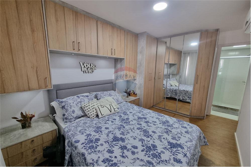 Apartamento à venda com 2 quartos, 66m² - Foto 13