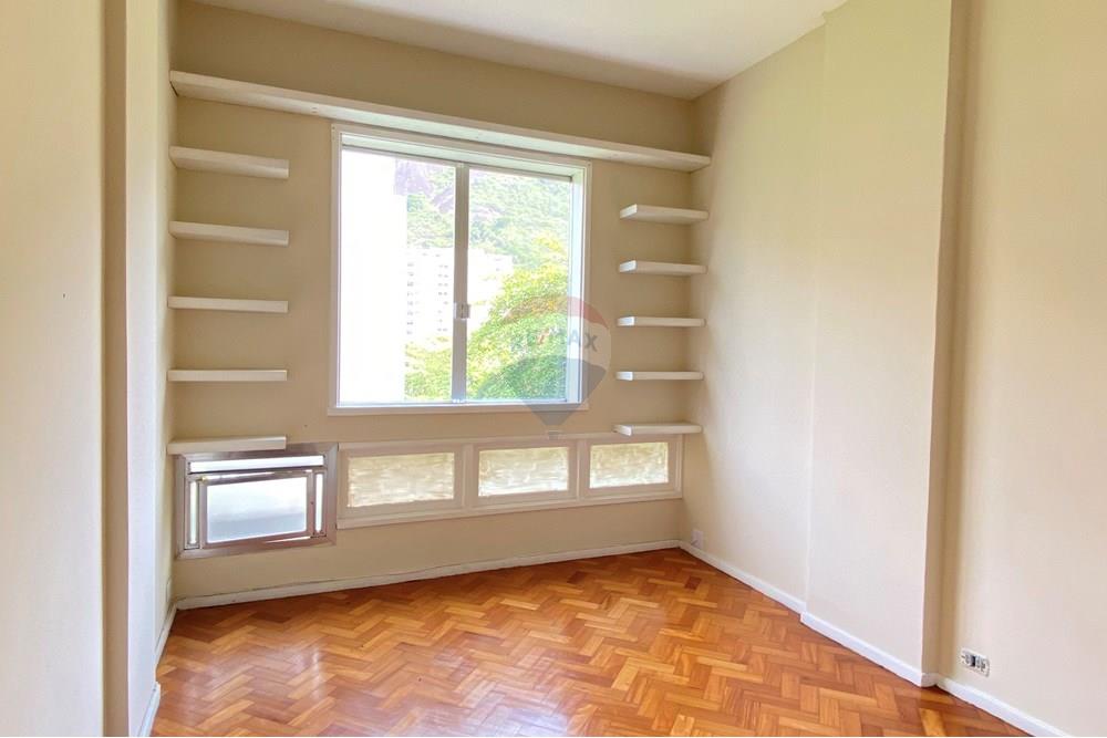 Apartamento à venda com 3 quartos, 136m² - Foto 6