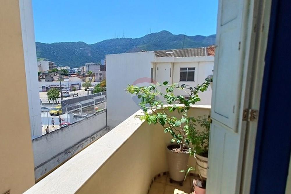 Apartamento à venda com 2 quartos, 69m² - Foto 12