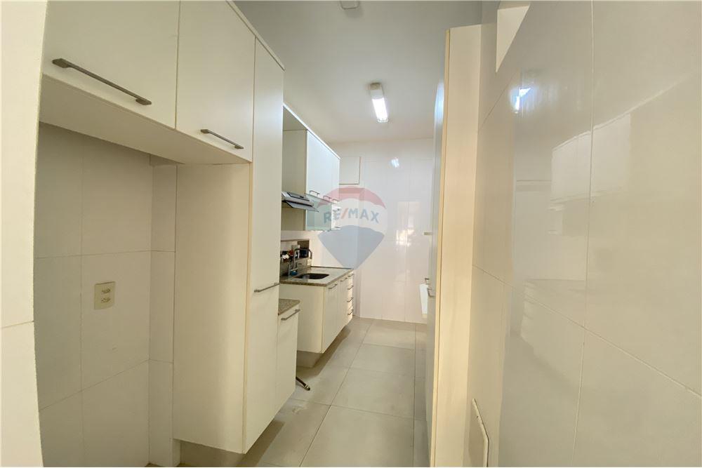 Apartamento à venda com 3 quartos, 107m² - Foto 26