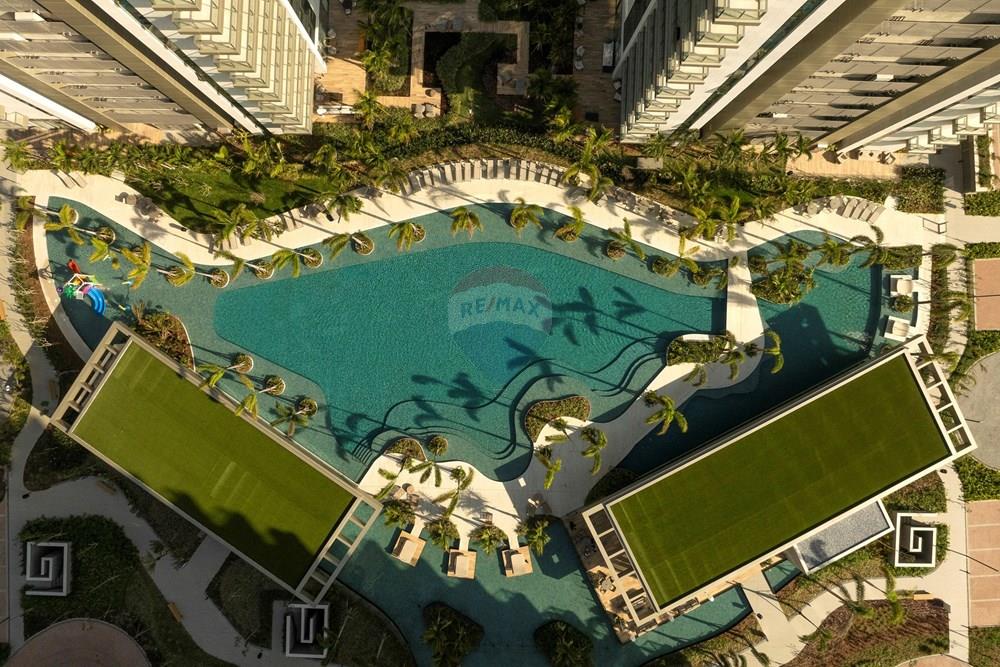 Apartamento - Venda - Rio de Janeiro , Rio de Janeiro - 11 - Vista aérea piscinas, solario e deck praia.jpg - 680211049-4