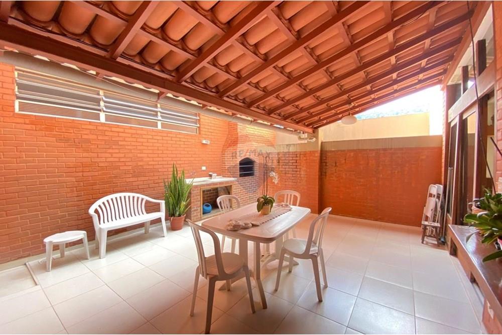 Casa de Condomínio à venda com 5 quartos, 262m² - Foto 5