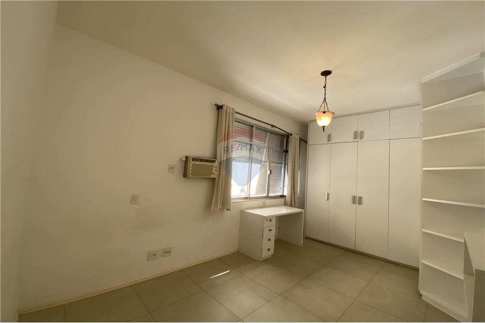 Apartamento à venda com 3 quartos, 107m² - Foto 8