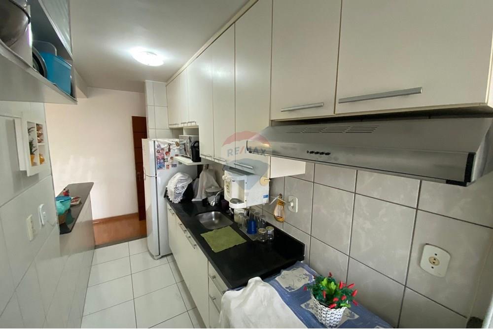 Apartamento à venda com 2 quartos, 61m² - Foto 16