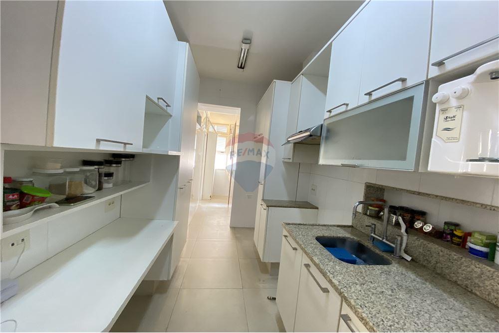 Apartamento à venda com 3 quartos, 107m² - Foto 5