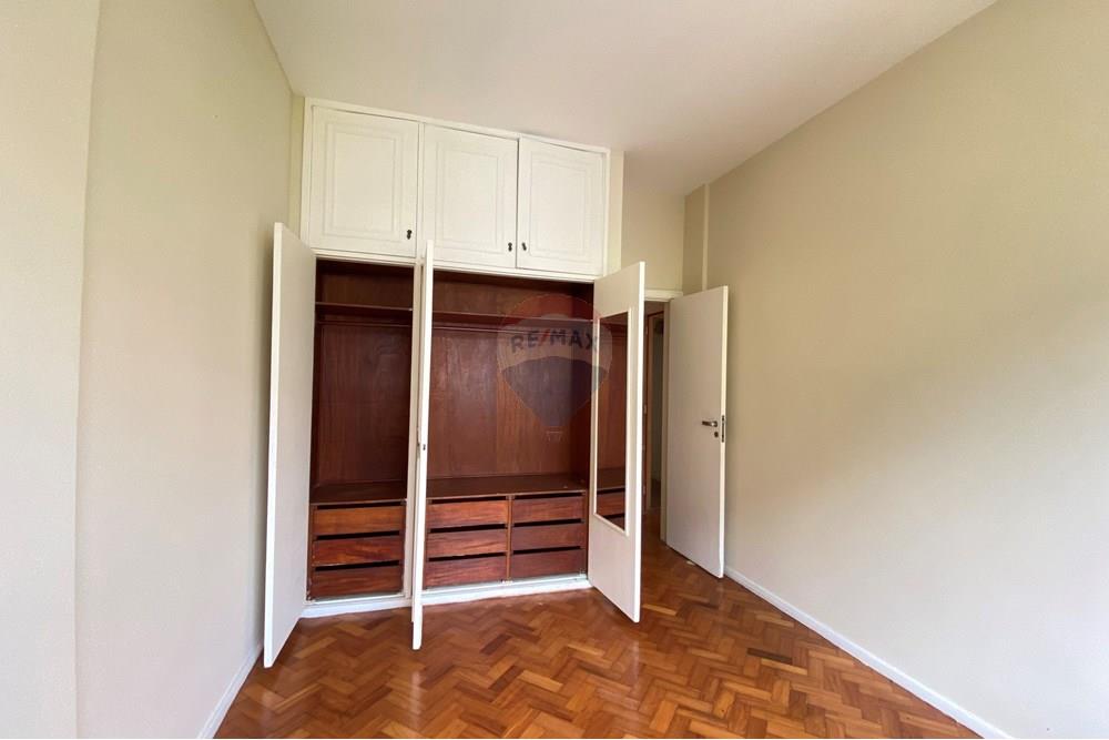 Apartamento à venda com 3 quartos, 136m² - Foto 9