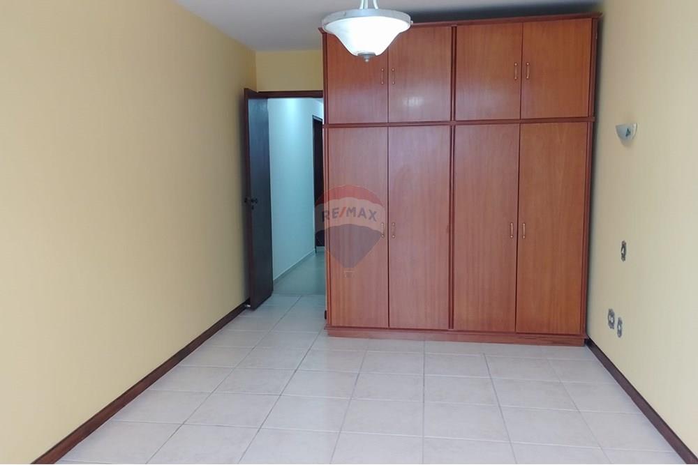 Apartamento para alugar com 2 quartos, 99m² - Foto 18