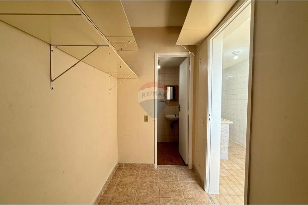 Apartamento para alugar com 1 quarto, 60m² - Foto 8