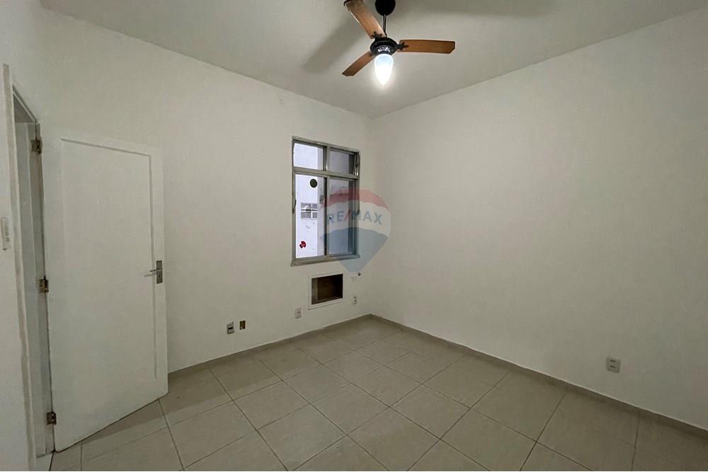 Apartamento à venda com 3 quartos, 76m² - Foto 9