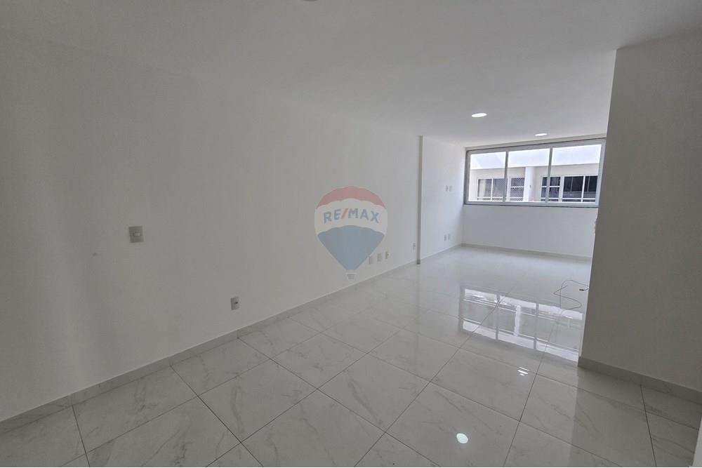 Apartamento à venda com 3 quartos, 85m² - Foto 1