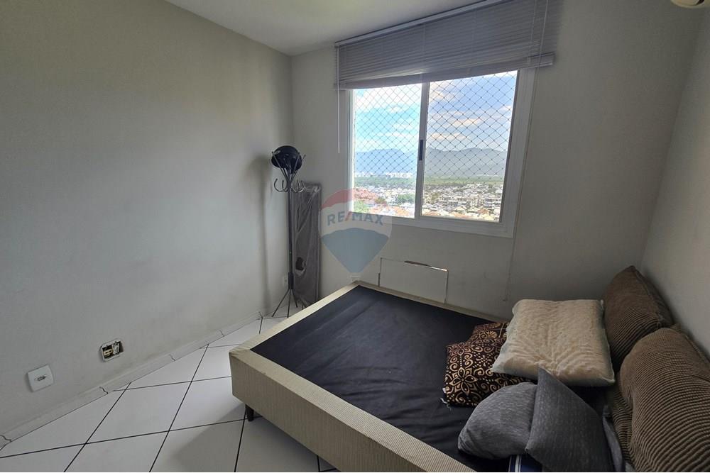 Apartamento à venda com 2 quartos, 62m² - Foto 3