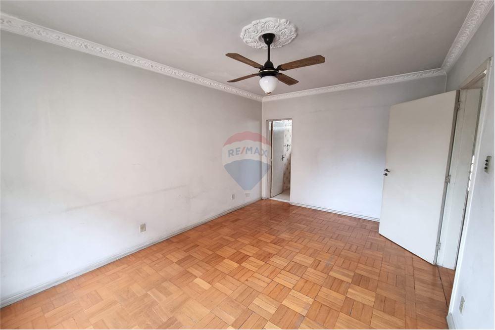 Casa à venda com 4 quartos, 190m² - Foto 9