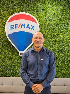 Robson Oliveira Machado - RE/MAX CITY III