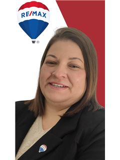 Mariana de Oliveira - RE/MAX LÍDER I