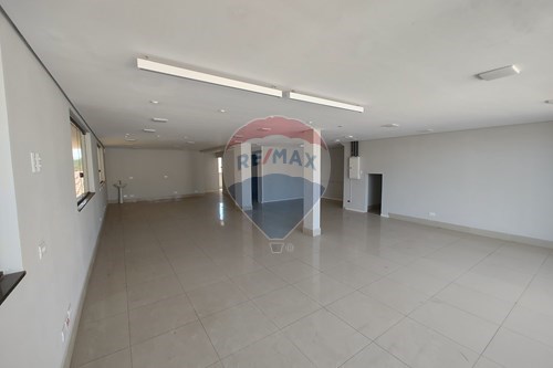 Alugar-Ponto Comercial/ Loja-Avenida Prefeito Antônio Júlio Toledo Garcia Lopes , 773  - Jardim das Cerejeiras , Atibaia , São Paulo , 12951231-690921105-7