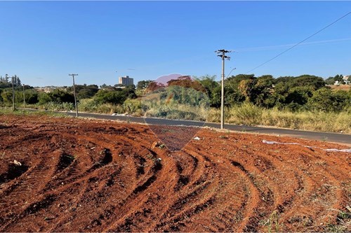 Venda-Terreno-Avenida Engenheiro Camilo Dinucci , 02  - Avenida Engenheiro Camilo Dinucci  - Jardim Arco-Íris , Araraquara , São Paulo , 14808100-690151067-18