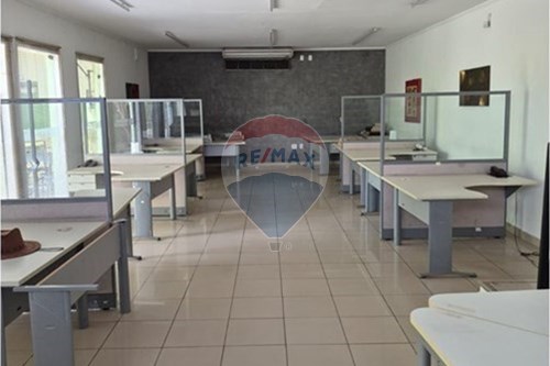 Alugar-Casa Comercial-Rua Doutor Carlos Guimarães , 40  - Em frente a Localiza  - Cambuí , Campinas , São Paulo , 13024200-690681197-9