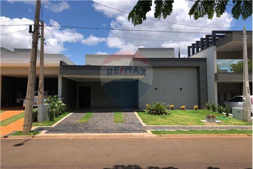 Venda-Casa de Condomínio-Avenida Jacaranda , 552  - Residencial Village Damha II  - Parque Residencial Damha , Araraquara , São Paulo , 14804-479-690151013-91