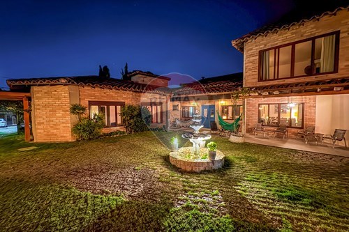 Venda-Casa de Condomínio-Morada dos Pinheiros (Aldeia da Serra) , Santana de Parnaíba , São Paulo , 06519332-690951036-38