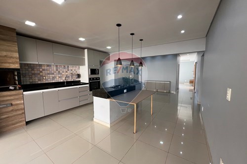 Venda-Casa-Jardim Macarenko , Sumaré , São Paulo , 13172730-691101013-3