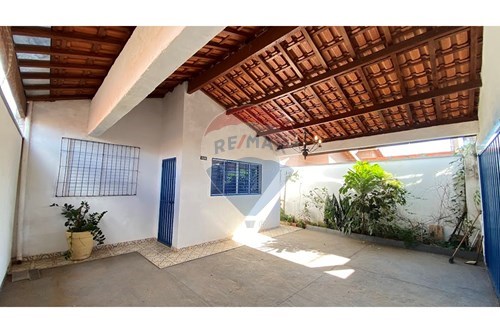 Venda-Casa-Rua Paulo Rossini , 320  - Jardim Manacá , Araras , São Paulo , 13604540-690691016-269