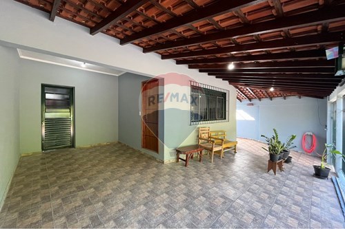 Venda-Casa-Rua Professora Maria Luiza Vieira , 143  - Posto NR  - Jardim Camboriú , Itapira , São Paulo , 13973119-690291039-109