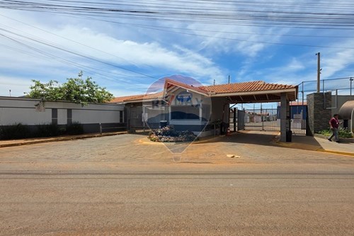Venda-Casa-Rua José Lopes da Silva , 185  - mercado pantanal  - Chácara Pantanal Engenho Velho , Mogi Guaçu , São Paulo , 13848796-690751050-8