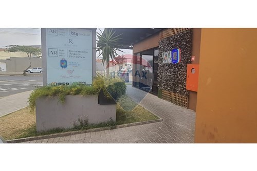 Alugar-Cj. Comercial/ Sala-Avenida Fausto Pietrobom , 670  - em frente ao condominio Terras do Fontanario  - Jardim Planalto , Paulínia , São Paulo , 13145189-690511042-11