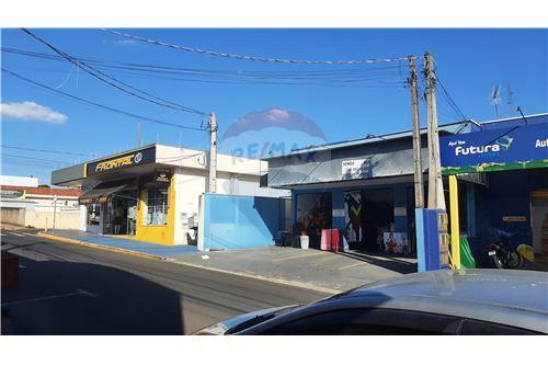 Venda-Ponto Comercial/ Loja-Rua Valentim Amaral , 327  - loja Frontal , loja Maeta  - Santa Cruz , São Pedro , São Paulo , 13521134-690581035-2