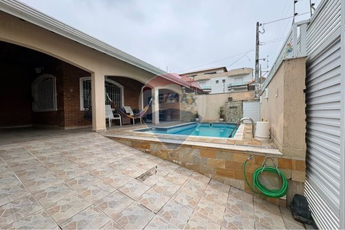 Venda-Casa-Rua São Paulo , 333  - Estância São José , Peruíbe , São Paulo , 11750000-691111030-25