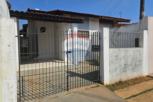 Venda-Casa-Rua Zacharias de Queiróz Nabão , 142  - Jardim Paulista , Cosmópolis , São Paulo , 13152166-690511359-361