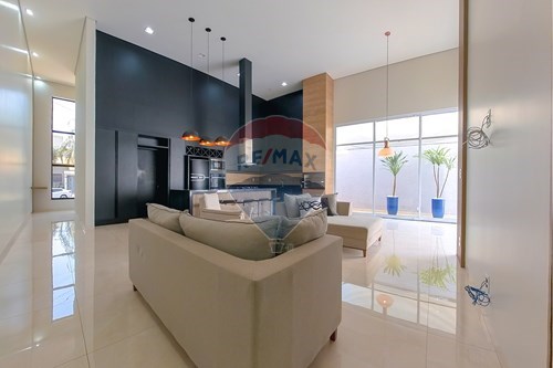 Venda-Casa-Avenida Humberto Bolognesi Netto , 325  - Jardim Nova Europa , Araras , São Paulo , 13604209-690691006-113