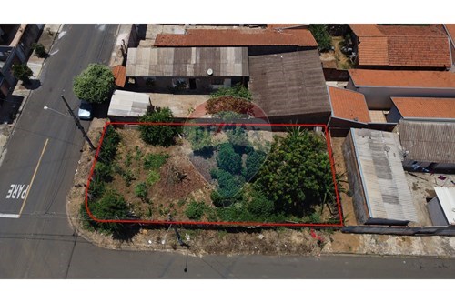 Venda-Terreno-Rua Abílio Lopes Silva , 336  - Jardim Palmeiras , Leme , São Paulo , 13615410-690481010-42