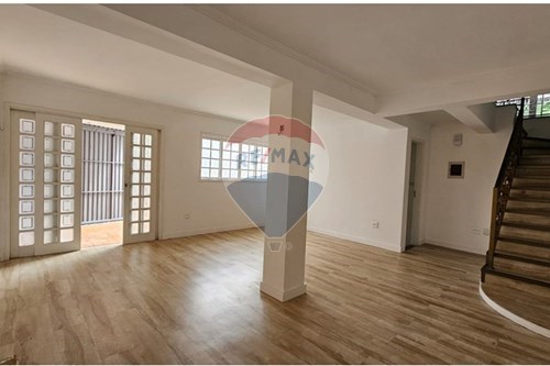 Venda-Casa-Rua Aparício Vale , 139  - portão dos fundos clube de campo  - Jardim Nova Bragança , Bragança Paulista , São Paulo , 12914460-690041019-80