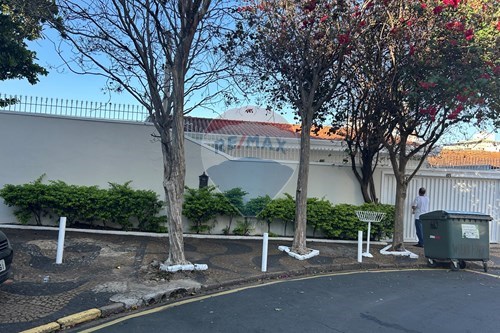 Venda-Casa-Rua Mto Moreira Lopes , 65  - proximo a lagoa do taquaral  - Vila Nova , Campinas , São Paulo , 13073050-690511182-30