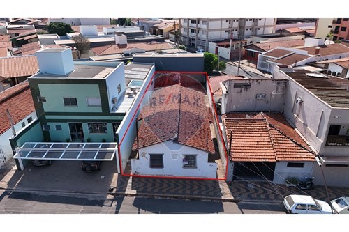 Venda-Casa-Rua Frei Galvão , 151  - Próximo ao Centro  - Jardim Rollo , Araras , São Paulo , 13600-420-690691033-80