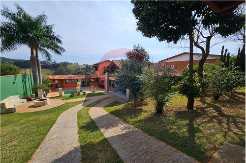 For Sale-Farm-RUA GIUSEPPINA ALEGRE RASMUSSEN , 185  - PARQUE SAO GABRIEL  - Bairro Tapera Grande , Itatiba , São Paulo , 13255-772-690661020-48