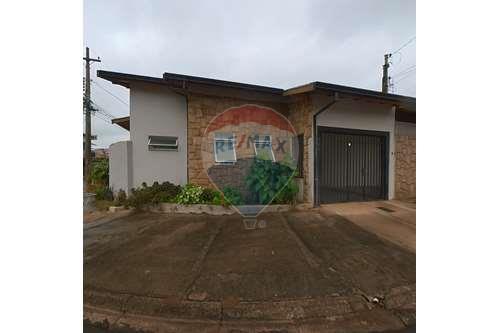 Venda-Casa-Rua Luis Casonato , 366  - Avenida Pacagnela  - Parque das Árvores , Araras , São Paulo , 13604183-690691051-6