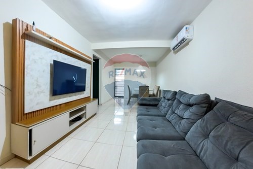 Venda-Casa-Rua Pindamonhangaba , 220  - Vila Santo Antônio , Araras , São Paulo , 13604024-690691090-42