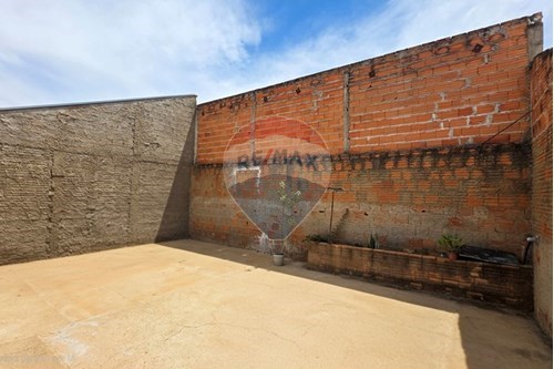 Venda-Casa-Rua José Lopes da Silva , 83  - mercado pantanal  - Chácara Pantanal Engenho Velho , Mogi Guaçu , São Paulo , 13848796-690751050-5