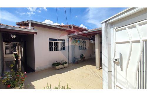 For Sale-House-Rua Adriano Barreto da Silva , 151  - proximo ao hipermercado ponto novo  - Jardim Itacolomi , Mogi Guaçu , São Paulo , 13843275-690521014-46