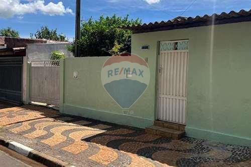 For Sale-House-Avenida Presidente Vargas , 335  - Hospital da Zona leste  - Jardim José Ometto II , Araras , São Paulo , 13.606-360-690691018-50