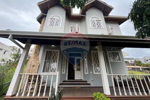 Venda-Casa de Condomínio-Rua Dr. Abel Benedicto Baptista de Oliveira Filho , 228  - Condomínio Santa Helena III , Bragança Paulista , São Paulo , 12916428-690041158-6