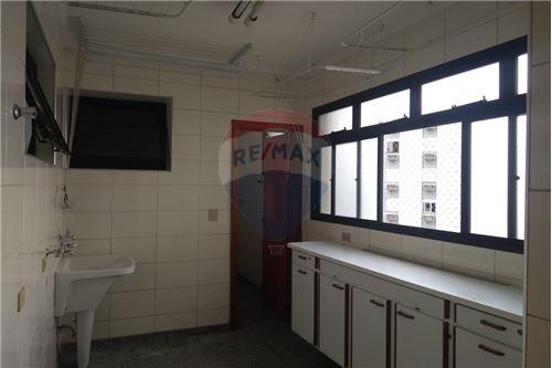 Apartamento à venda com 4 quartos, 221m² - Foto 11