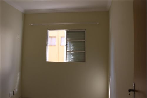 Apartamento à venda com 2 quartos, 47m² - Foto 13