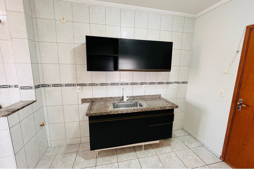 Apartamento à venda com 2 quartos, 69m² - Foto 2